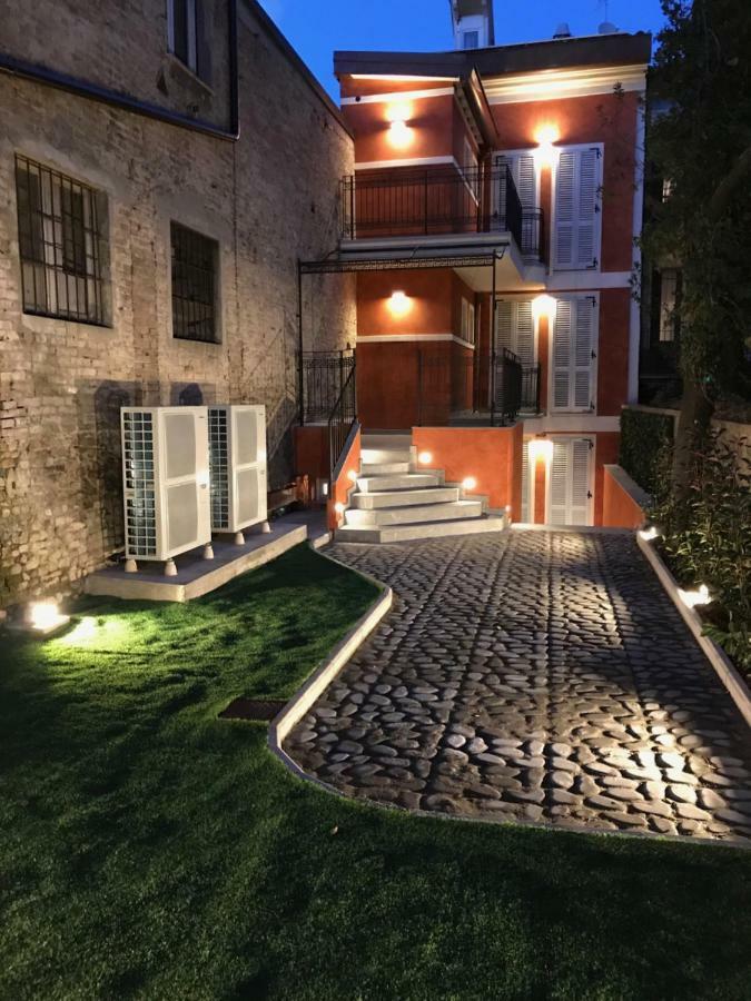 Palazzo Domanto Apartments بارما المظهر الخارجي الصورة